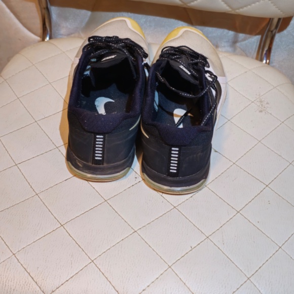 Nike Metcon 2 Flywire - Picture 2 of 4